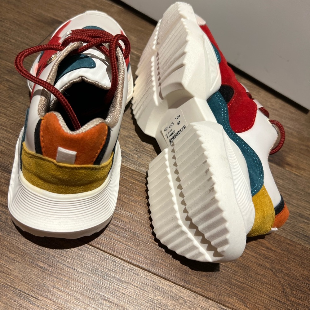Funky sneaker - Picture 4 of 4